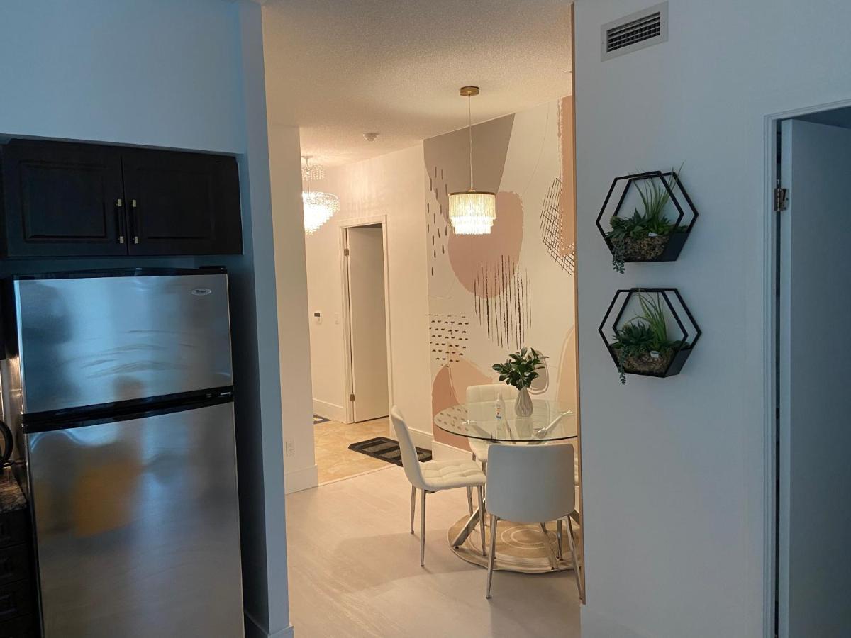 Luxury Suite With Private Patio In Downtown Toronto Exterior foto