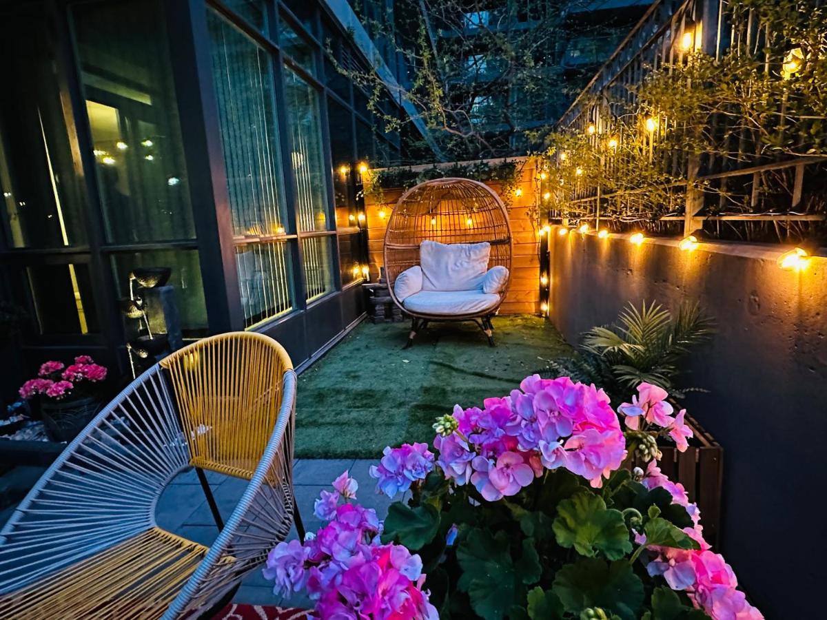 Luxury Suite With Private Patio In Downtown Toronto Exterior foto