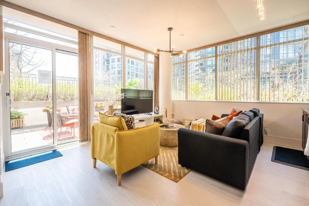 Luxury Suite With Private Patio In Downtown Toronto Exterior foto